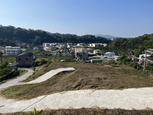 台中山坡地-0